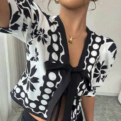 Été Fleur Lantern Sleeve Blouse