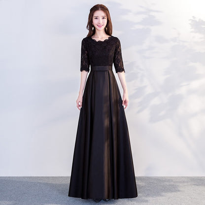 Noir Élan Gown