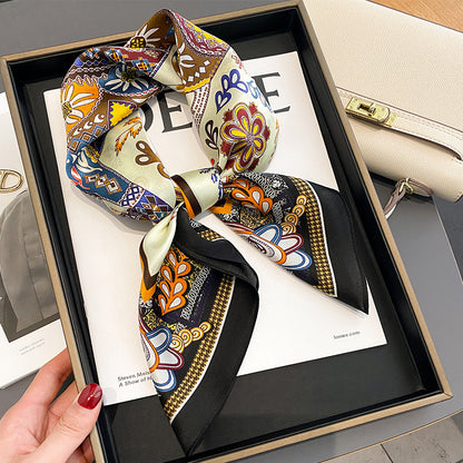 Women's Vintage Print Fashion Silk Square Scarf