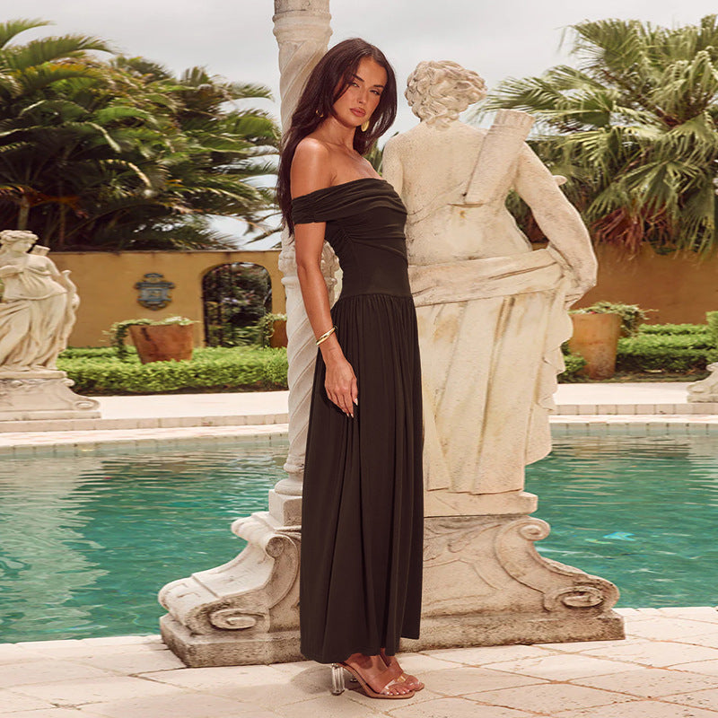 Élan Noire Off-Shoulder Gown