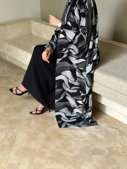 Amiraya GraceVeil Robe