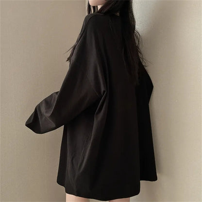 Élan Niche Round-Neck Chic Top