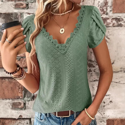Lacéra Belle V-Neck Blouse