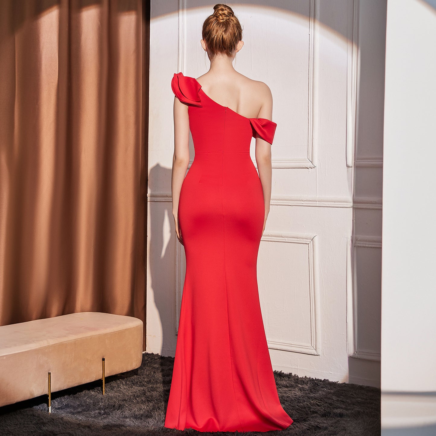 ÉlanVerre One-Shoulder Gown
