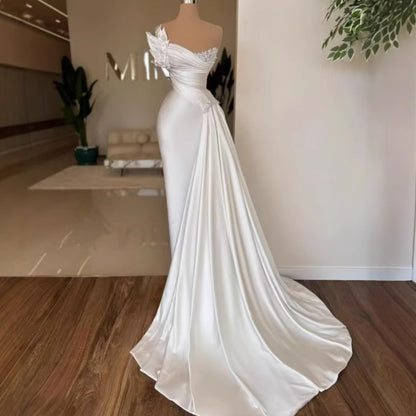 Lustra Belle Gown