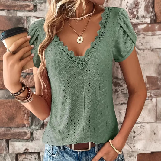 Lacéra Belle V-Neck Blouse