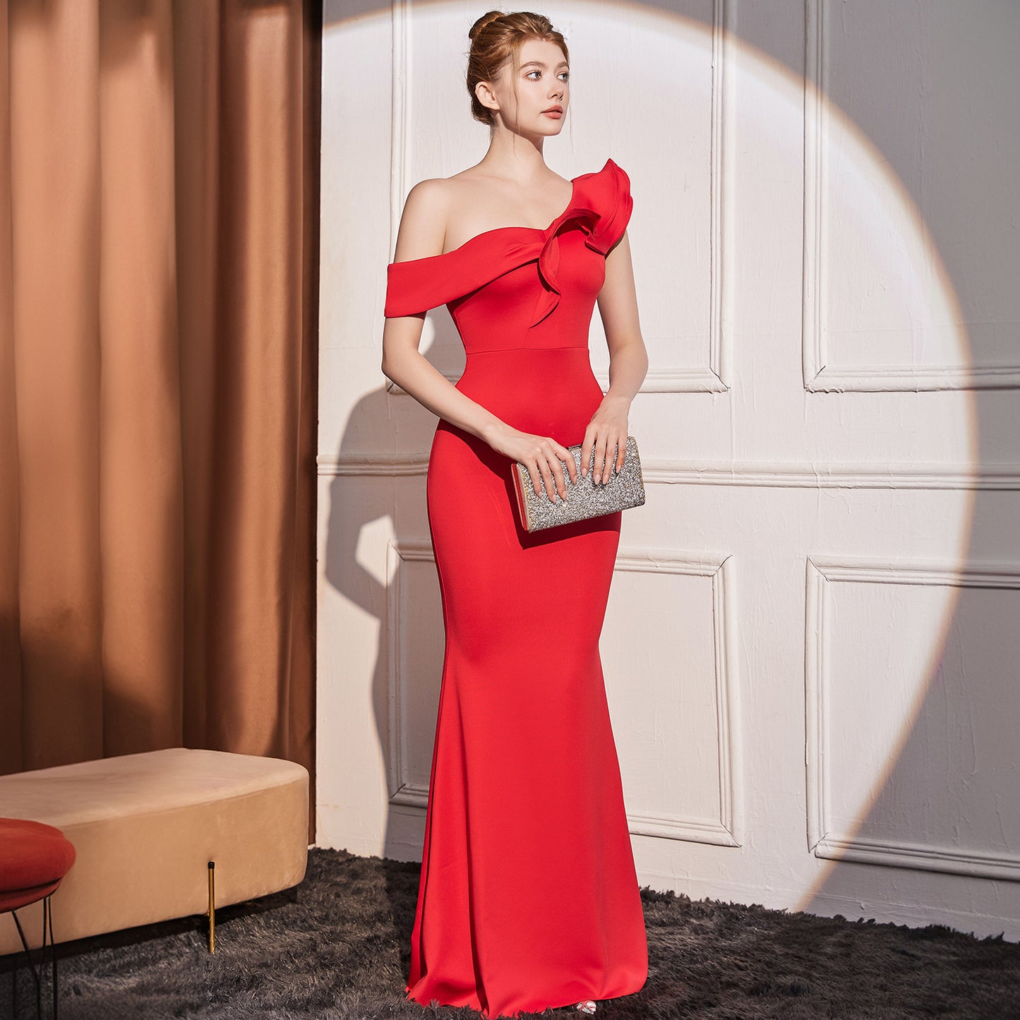 ÉlanVerre One-Shoulder Gown