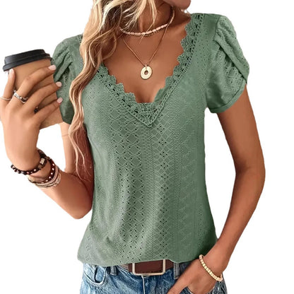 Lacéra Belle V-Neck Blouse