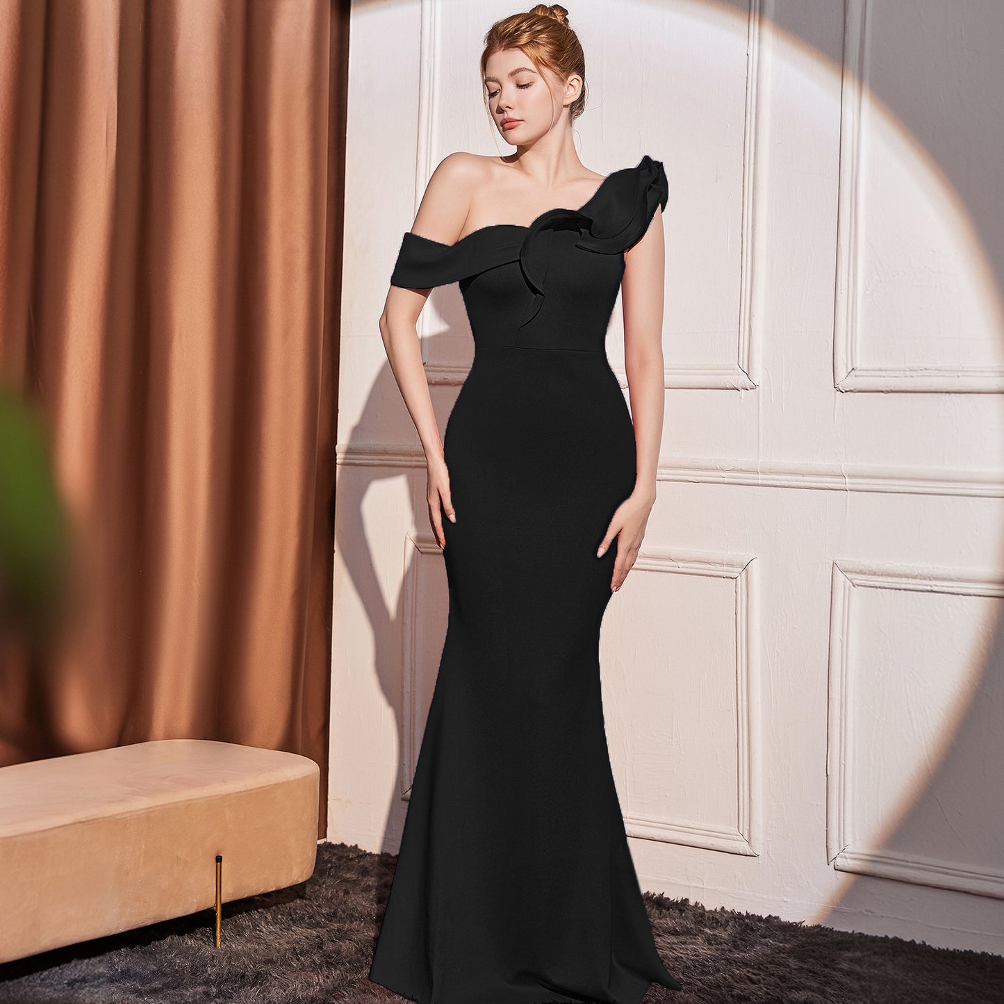 ÉlanVerre One-Shoulder Gown