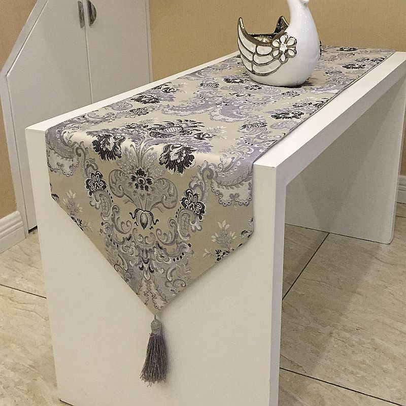 Silver Silk Jacquard A Simple Table Flag