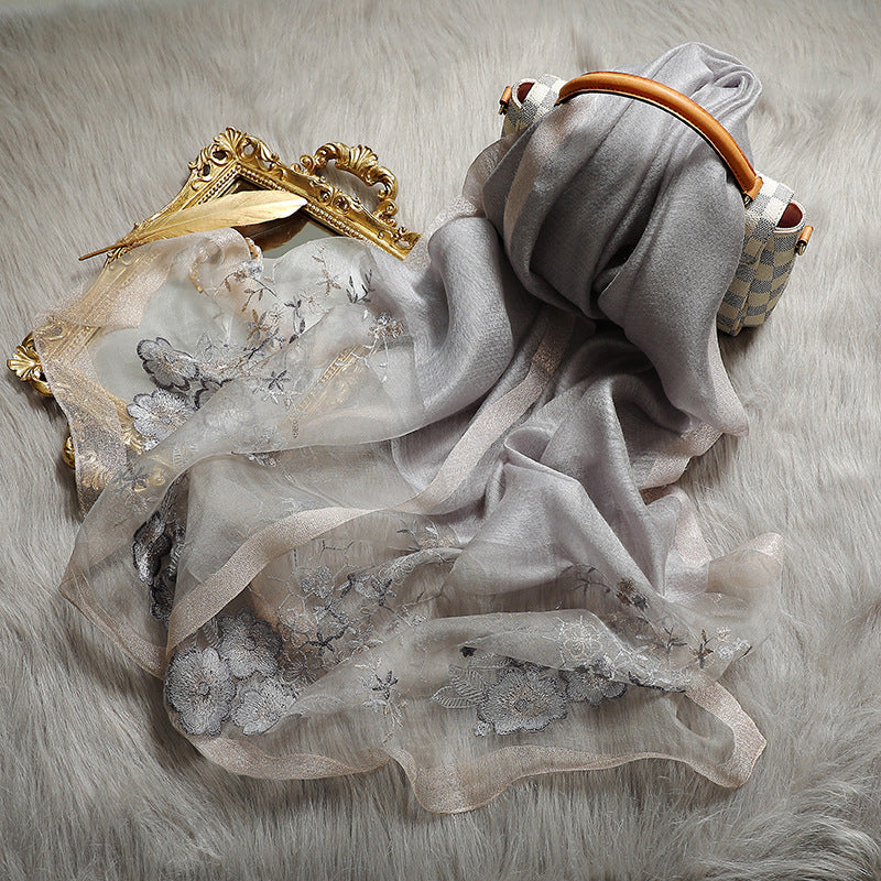 Begonia Embroidery Silk Wool Blended Sunscreen Shawl