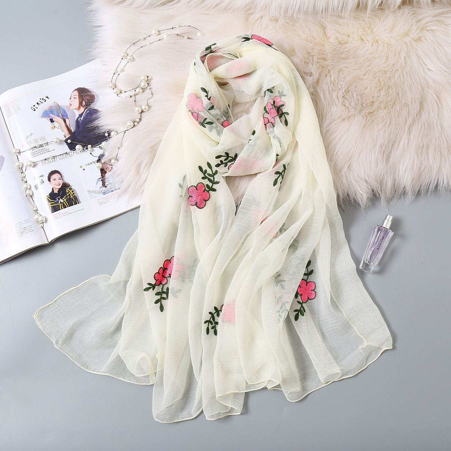 Women's Wrinkle Embroidery Silk Scarf Fashion
