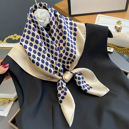 Women's Vintage Print Fashion Silk Square Scarf