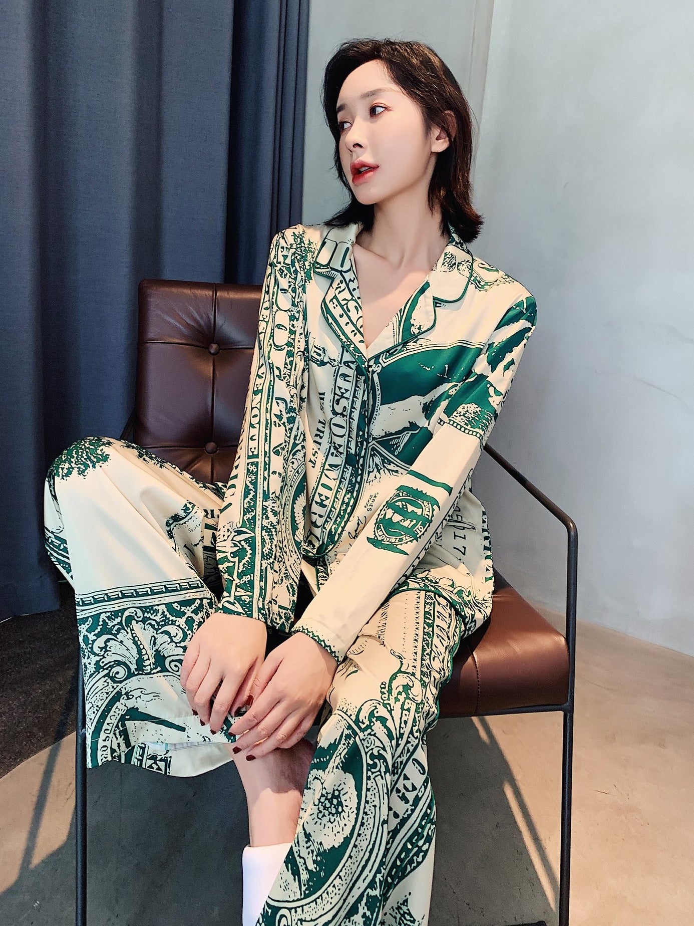 Women's High-end Ice Silk Pajama Set
