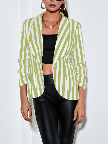 Élan Pleat Cropped Suit Jacket