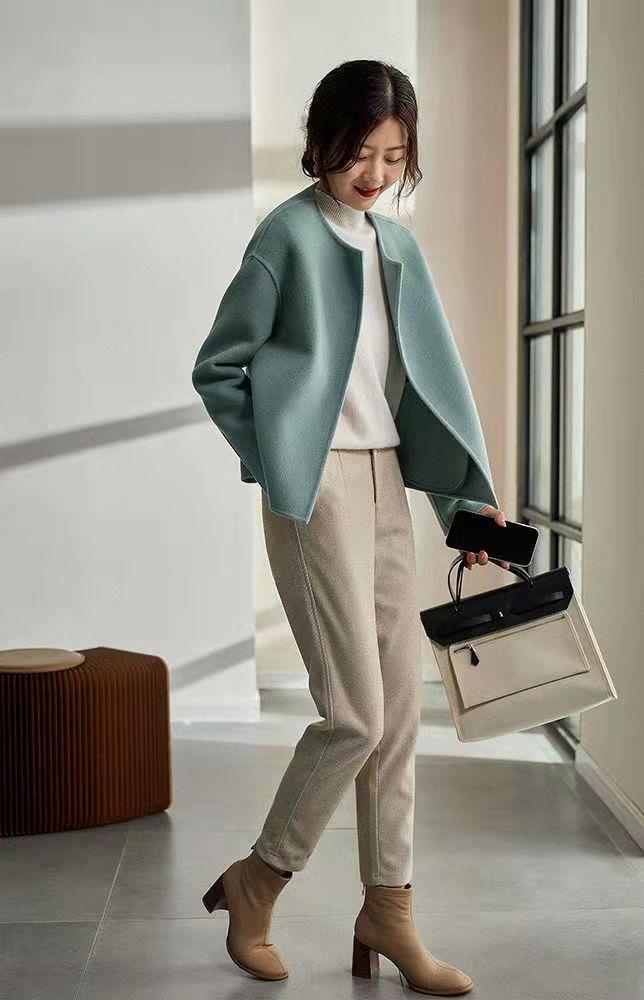 VivaForm Short Coat