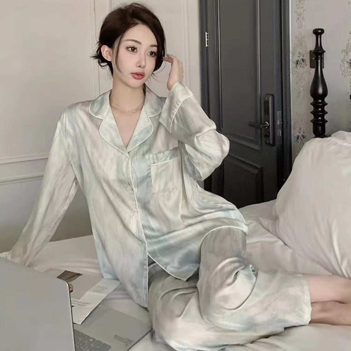 Women's High-end Ice Silk Pajama Set
