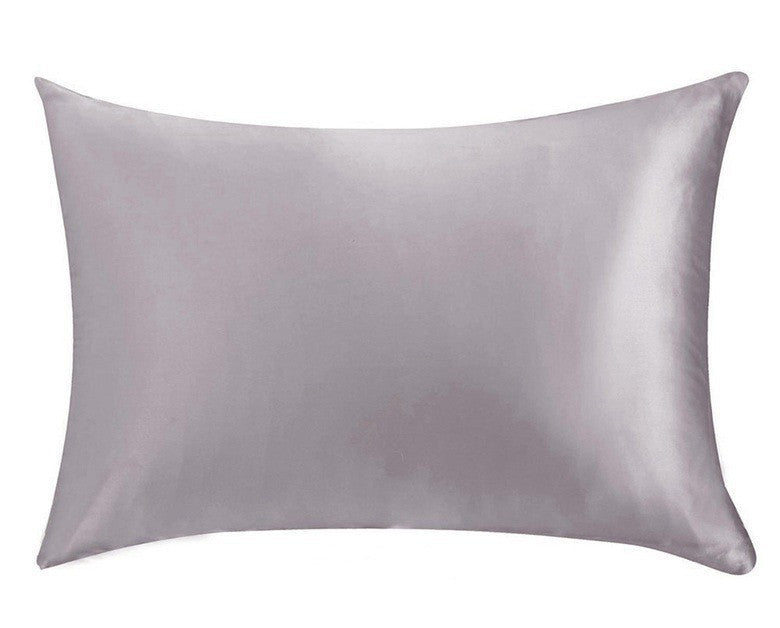 22 Mumi double-sided silk pillowcase