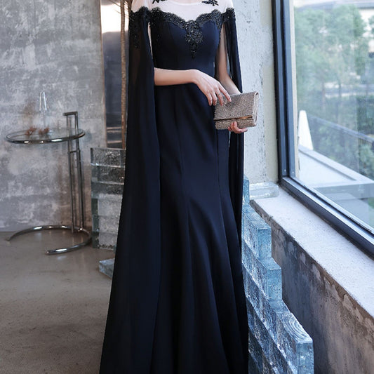 The Noire Élise Gown